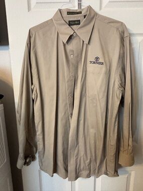 Tiger Hill Men’s size XL Button-Down Shirt in Khaki